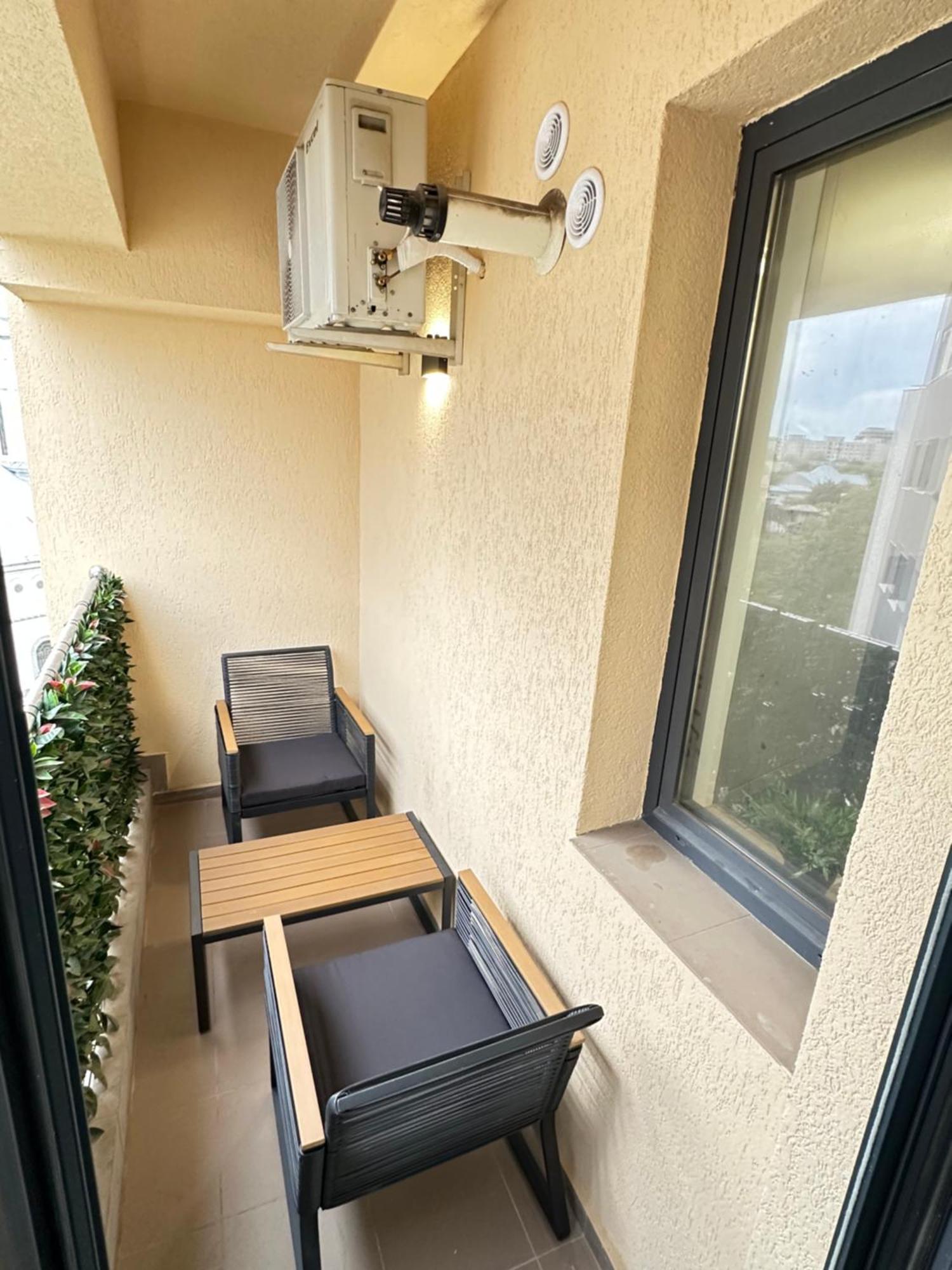 Centru Unirii Luxury Vip Palmier Apartament 2 Camere Cu Terasa Exterioara Amenajata ! Parcare Subterana Privata Climatizata Si Supravegheata Video Dar Doar Cu Rezervare In Limita Locurilor Disponibile !Proprietate In Regim Hoteliep - Nu Are Bucatarie Bucarest Extérieur photo
