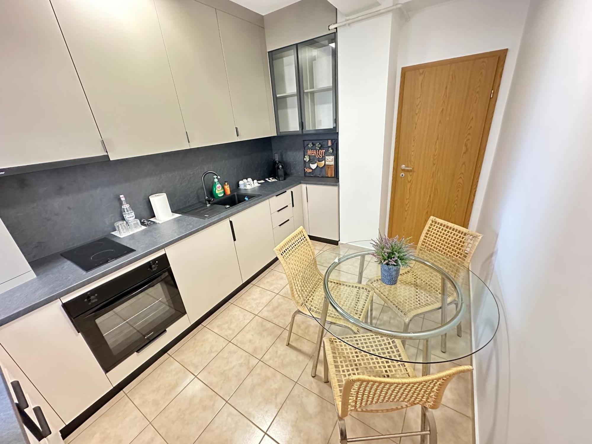 Centru Unirii Luxury Vip Palmier Apartament 2 Camere Cu Terasa Exterioara Amenajata ! Parcare Subterana Privata Climatizata Si Supravegheata Video Dar Doar Cu Rezervare In Limita Locurilor Disponibile !Proprietate In Regim Hoteliep - Nu Are Bucatarie Bucarest Extérieur photo